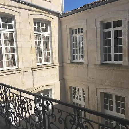 Le Petit Nicolas Et Parking La Rochelle  Exterior photo